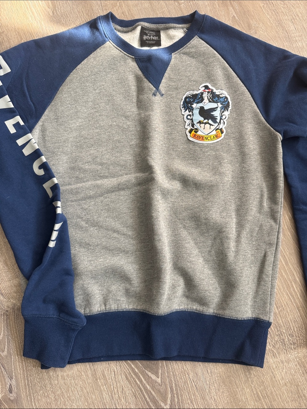 Harry Potter Ravenclaw Contrast Crewneck Sweatshirt - Gray/Navy